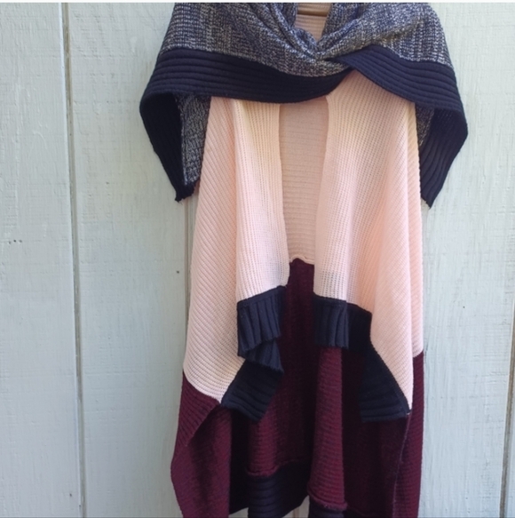 Free People Colorblock Open-Front Sleeveless Cardigan in Pink, Gray & Burgundy - Picture 5 of 8